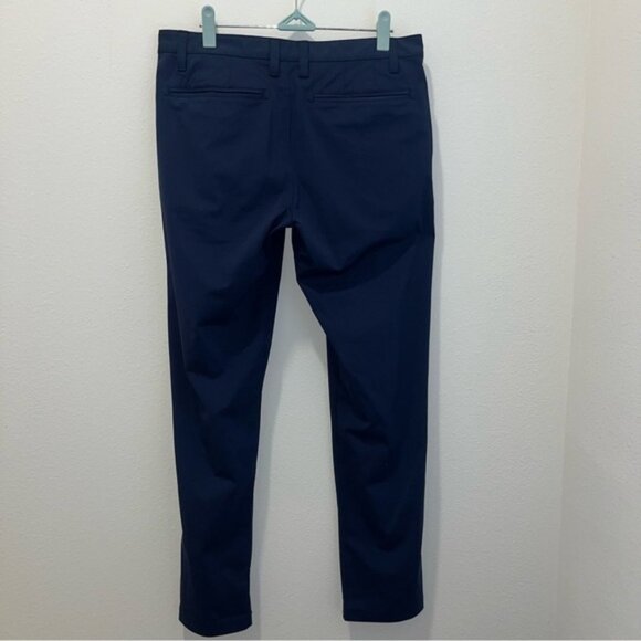 Rhone Commuter Pant Color: True Navy Size 30 - Picture 4 of 6